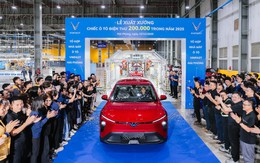 VinFast làm điều chưa từng có: Xuất xưởng ô tô điện thứ 200.000 trong năm, công suất tương đương các Gigafactory trên thế giới