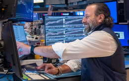 Dự đoán Fed cắt giảm lãi suất nhảy vọt 90%, chứng khoán Mỹ xanh mướt sau báo cáo việc làm cuối cùng trước cuộc họp Fed