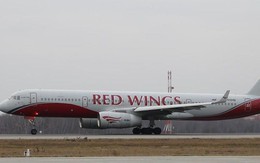 Máy bay chở hơn 400 khách hạ cánh khẩn cấp tại Moscow vì cháy động cơ