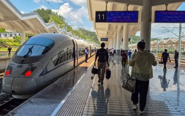 Khách Việt kể chuyện du lịch Trung Quốc, đi tàu chạy 300km/h có dịch vụ lạ, nhận xét: "Quá xứng đáng!"
