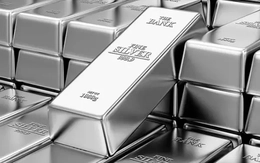 Giá bạc tăng cao chưa từng có