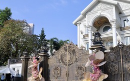 Cận cảnh biệt thự nhà tỷ phú Johnathan Hạnh Nguyễn - nơi đang diễn ra đám cưới thế kỷ của “con gái yêu”
