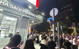 Lần đầu tiên có nhà sách 'không ngủ' trên đất vàng Nguyễn Huệ