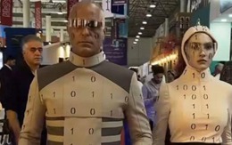 Chuyện thật như đùa tại Iran: Robot hình người cao cấp tại triển lãm công nghệ bị bóc mẽ là người thật đóng giả