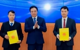 Công bố Quyết định của Chủ tịch UBND TP. Huế về công tác cán bộ