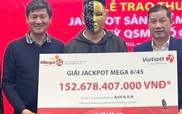 Mua lại dãy vé số ‘trật’, người đàn ông trúng độc đắc gần 153 tỷ đồng