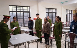 Khám xét nơi ở, nơi làm việc của Đinh Tuyết Nhung Khám xét nơi ở, nơi làm việc của Đinh Tuyết Nhung