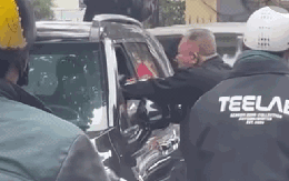 Xác minh video clip người đàn ông trung niên đấm tài xế trên phố