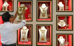 Tổng thống Trump vừa 'tạo ra' khoản đầu tư 'hot' nhất nhì thị trường: Giá liên tục lập đỉnh, đắt đỏ nhưng các ngân hàng trung ương vẫn ồ ạt 'gom hàng'