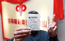 Người đàn ông trúng giải độc đắc 17 tỷ đồng nhưng đại lý không trả thưởng, tòa án phán quyết: “Anh không được nhận đồng nào là đúng” Người đàn ông trúng giải độc đắc 17 tỷ đồng nhưng đại lý không trả thưởng, tòa án phán quyết: “Anh không được nhận đồng nào là đúng”