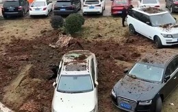 Diễn biến bất ngờ vụ bé trai ném pháo xuống cống: Thiệt hại không như lời đồn, mẹ đứa trẻ truy ngược trách nhiệm