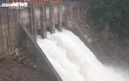 Thuỷ điện từng tích 'bom nước' trước lúc bão đổ bộ ở Huế  lại chây ỳ nộp phạt