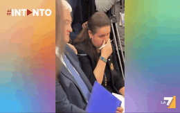 Hậu khẩu chiến Trump-Zelensky: Hình ảnh Đại sứ Ukraine gây bão MXH, Nga có phản ứng đầu tiên