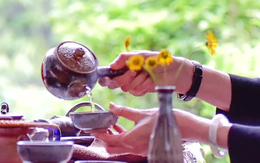 Nghiên cứu phát hiện "bất ngờ": Chuyện gì xảy ra trong não của người thường xuyên uống trà xanh?