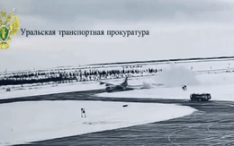 Máy bay trượt khỏi đường băng khi hạ cánh, clip 26 giây quay lại toàn cảnh khó tin