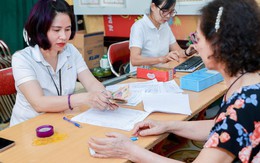 5 năm, khoảng 340.000 viên chức mất việc