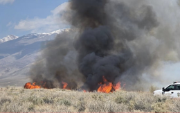Cháy rừng tái bùng phát, lan rộng tại California