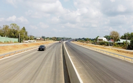 Cận cảnh 19,5 km đường cao tốc Biên Hòa - Vũng Tàu trước ngày thông xe kỹ thuật Cận cảnh 19,5 km đường cao tốc Biên Hòa - Vũng Tàu trước ngày thông xe kỹ thuật