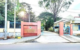 Sau khi bị khám xét, Chánh án huyện ở Gia Lai bị cho thôi việc Sau khi bị khám xét, Chánh án huyện ở Gia Lai bị cho thôi việc