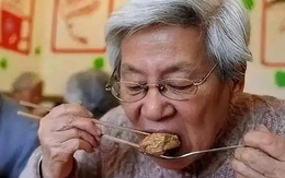 Người sau 50 tuổi thà nhịn đói còn hơn ăn 4 loại rau quả này, rất hại cho dạ dày