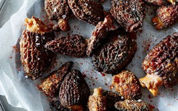 Loại nấm nhìn thì xấu xí nhưng nấu lên lại có tác dụng "vàng mười", quý ngang nấm linh chi