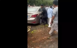 Xe điên 789bet có uy tín không trước cổng trường học tại Trung Quốc, nhiều người bị thương