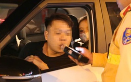 789bet kịch khung khi lái ô tô, bí thư xã bị phạt 35 triệu đồng