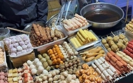 Nguy cơ tích tụ độc tố gây ung thư từ 'xiên bẩn' mất vệ sinh ven đường Nguy cơ tích tụ độc tố gây ung thư từ 'xiên bẩn' mất vệ sinh ven đường