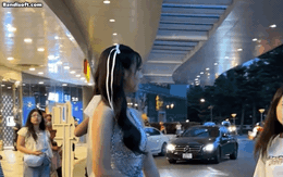 Clip hot: Sao nhí Vbiz mới 14 tuổi đã được ví như đại minh tinh, một lọn tóc bay cũng thành "mỹ cảnh nhân gian" Clip hot: Sao nhí Vbiz mới 14 tuổi đã được ví như đại minh tinh, một lọn tóc bay cũng thành "mỹ cảnh nhân gian"