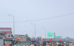 Khởi công cao tốc Ninh Bình - Hải Phòng hơn 6.860 tỷ đồng Khởi công cao tốc Ninh Bình - Hải Phòng hơn 6.860 tỷ đồng