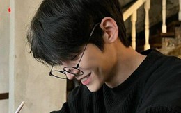 Dân văn phòng hỏi Grok: "Nghề nào có thể làm đến già?" - Đọc xong mà rùng mình vì thực tế quá phũ Dân văn phòng hỏi Grok: "Nghề nào có thể làm đến già?" - Đọc xong mà rùng mình vì thực tế quá phũ