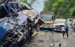 Tai nạn liên hoàn trên đèo Bảo Lộc, hoá chất tràn khắp mặt đường