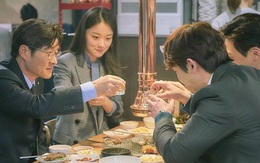 Tại sao các vị sếp thông thái thích tổ chức tiệc tùng cho nhân viên: Trong bữa tiệc, có thể nhận biết ngay những kẻ “vô năng” chỉ qua 3 biểu hiện!