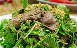 Rau "nhà nghèo" mọc dại hóa "thần dược", dân tình săn lùng khắp chợ với giá không tưởng