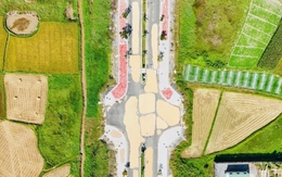 Đường hơn 34 tỷ nối Quốc lộ 1A ra giữa đồng, làm xong chỉ để phơi nông sản Đường hơn 34 tỷ nối Quốc lộ 1A ra giữa đồng, làm xong chỉ để phơi nông sản