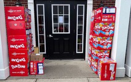 Cậu bé 8 tuổi làm một việc khiến tài khoản của mẹ "bốc hơi" hơn 100 triệu đồng