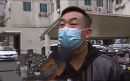 Người đàn ông mua bảo hiểm 3,3 tỷ đồng cho con, 7 năm sau cần tiền đi rút thì được thông báo: “Chỉ giải ngân khi con anh mất”