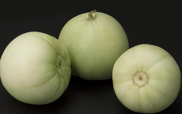 Mua dưa lê, chọn quả rốn to hay rốn nhỏ ngon ngọt hơn? Nông dân trồng trái cây giàu kinh nghiệm chỉ ra sự khác biệt