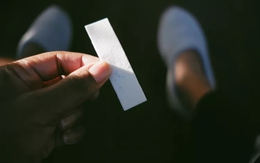 1 thói quen tưởng vô hại lại có thể giải phóng cả nghìn hạt vi nhựa vào cơ thể: Thấy ở nhiều người Việt