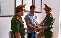 Một chủ tịch UBND xã bị giữ người, khám xét khẩn cấp