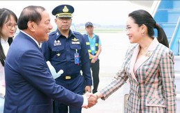 Thủ tướng Thái Lan đến Nội Bài, bắt đầu thăm chính thức Việt Nam