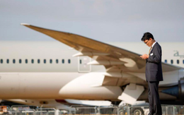 Niềm vui nhân đôi: Sau khi Trung Quốc gỡ lệnh 'bom hàng', Boeing nay 'vỡ bẫm' với đơn hàng lớn chưa từng có khi bán được hơn 200 chiếc máy bay một lúc Niềm vui nhân đôi: Sau khi Trung Quốc gỡ lệnh 'bom hàng', Boeing nay 'vỡ bẫm' với đơn hàng lớn chưa từng có khi bán được hơn 200 chiếc máy bay một lúc