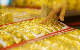 Sáng 17/5: Giá vàng nhẫn, vàng SJC tiếp tục giảm Sáng 17/5: Giá vàng nhẫn, vàng SJC tiếp tục giảm