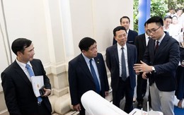 Bộ trưởng Nguyễn Mạnh Hùng: Có thể thu hút nhà khoa học, công nghệ toàn cầu giải 'bài toán lớn' của Việt Nam Bộ trưởng Nguyễn Mạnh Hùng: Có thể thu hút nhà khoa học, công nghệ toàn cầu giải 'bài toán lớn' của Việt Nam