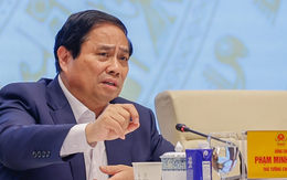 Thủ tướng chỉ đạo tổng rà soát tài khoản ngân hàng, sim điện thoại