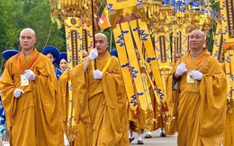 Những hình ảnh cung rước Xá lợi Đức Phật về Bình Chánh