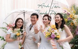 Đám cưới bố mẹ 27 năm trước còn tiếc nuối, 2 con gái gen Z tổ chức cưới lại