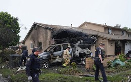 Mỹ: Máy bay rơi xuống khu dân cư, hàng loạt ngôi nhà bốc cháy