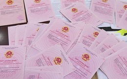 Truy tố Trần Thị Hường giả danh Trưởng văn phòng luật sư, hứa làm sổ đỏ, chiếm đoạt hơn 10 tỷ Truy tố Trần Thị Hường giả danh Trưởng văn phòng luật sư, hứa làm sổ đỏ, chiếm đoạt hơn 10 tỷ