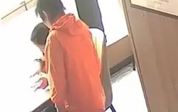 Thấy 2 mẹ con vào quán ăn, gọi món nhưng lại không ăn, chủ quán liền gọi cảnh sát: Nhờ vậy mà cứu cả một gia đình!